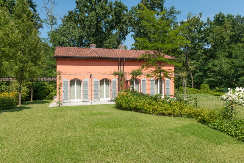 Petit Village Bogogno Rental Villas - Villa Petite 49-50 garden